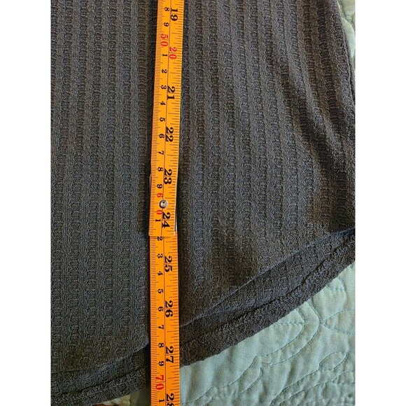 Chaser Women's Size Medium Green Long Sleeve Waffle Knit Button Cuff Top - Picture 10 of 10
